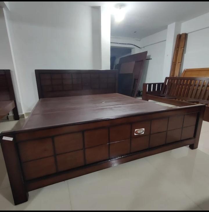Solid Teak Grid Panel King Bedstead
