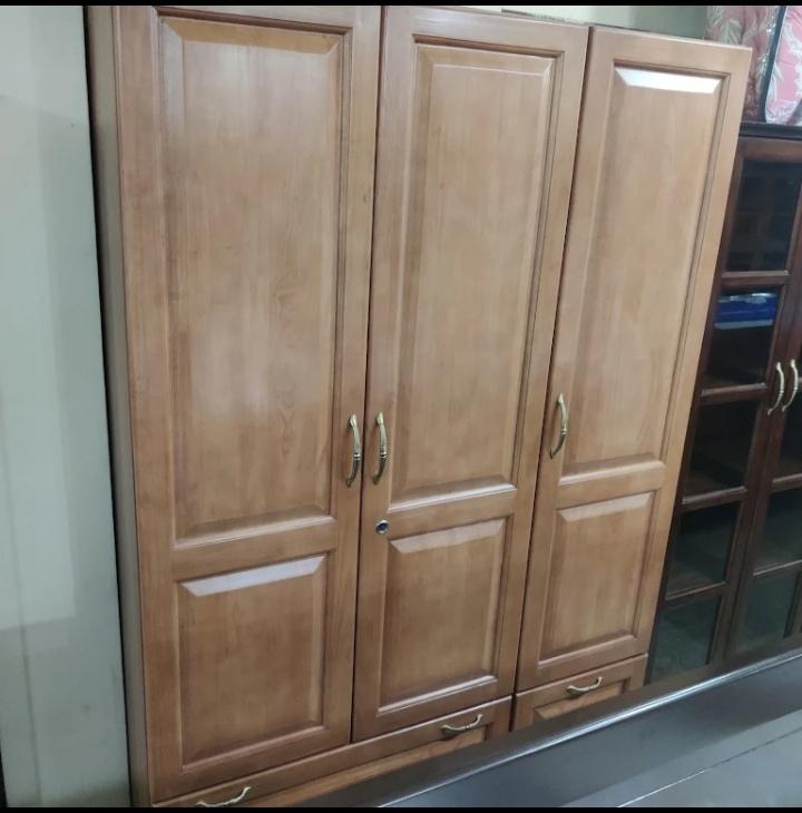 Grand 3-Door Solid Wood Raised Panel Wardrobe